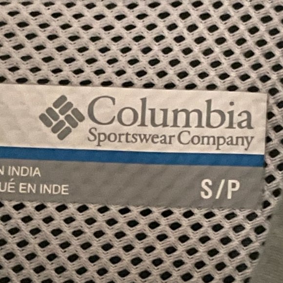 Columbia Men's PFG Khaki Short Sleeve Button Down Shirt Size Small - Picture 3 of 4